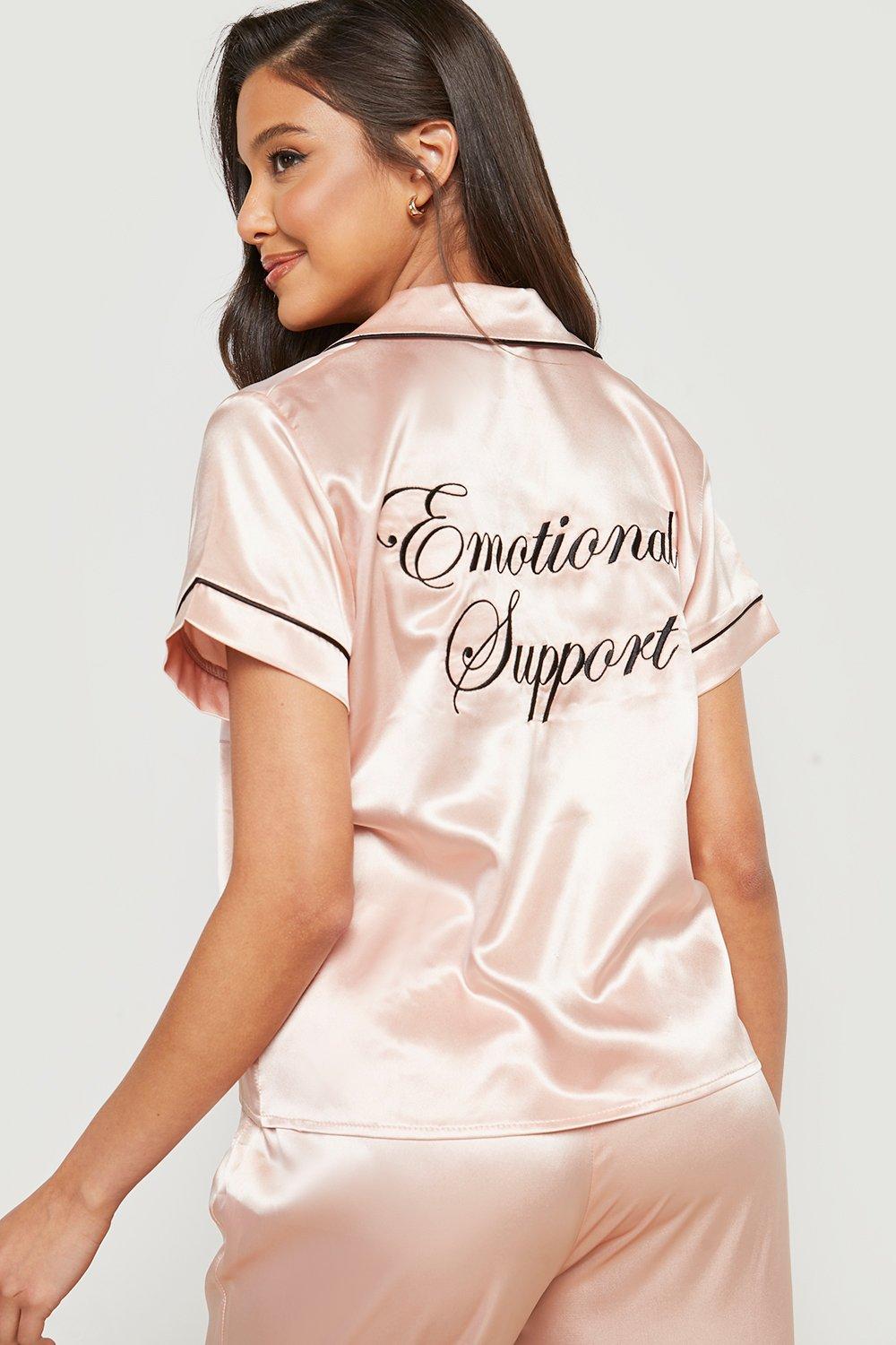 Pyjama top with online support